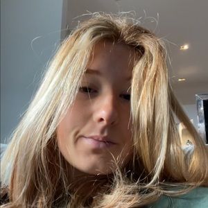 Meet your Posher, Lucy